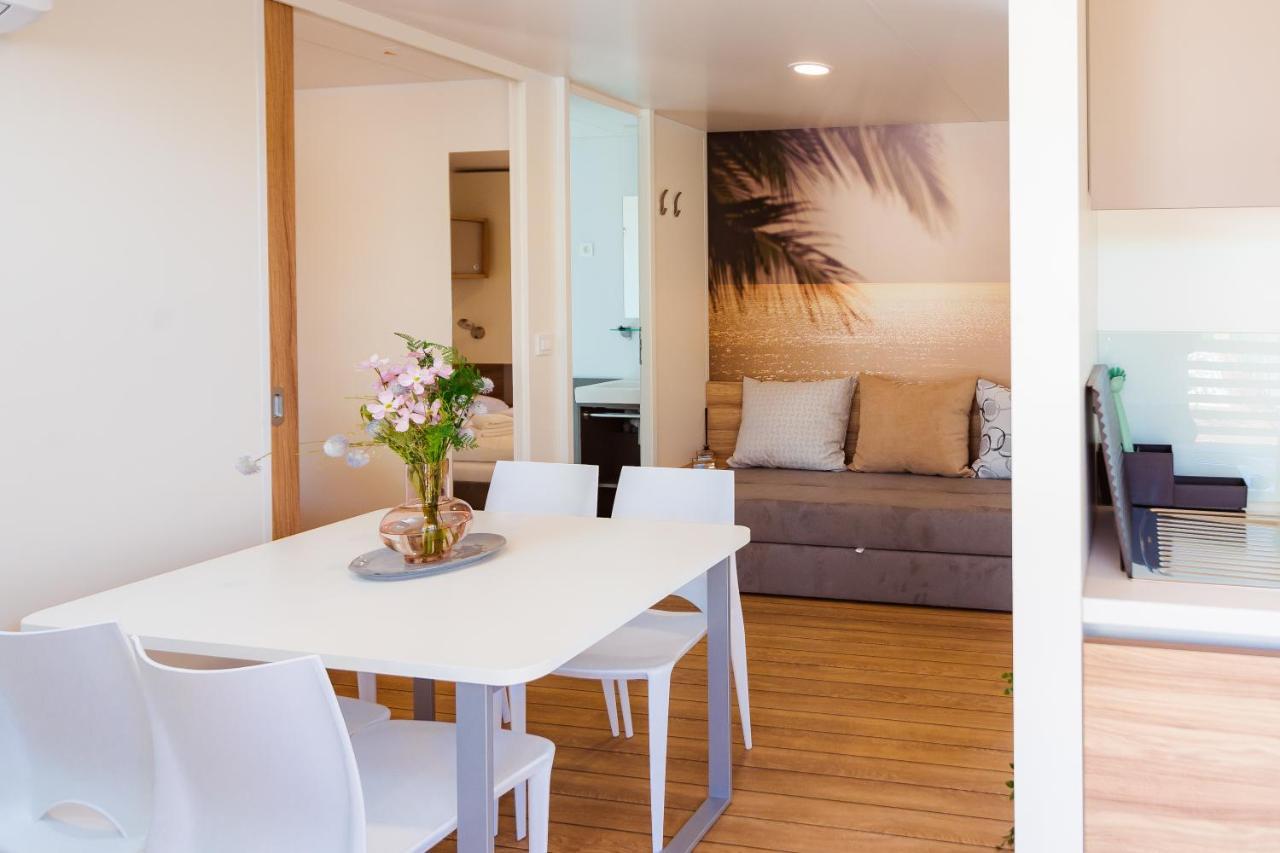 Premium Mobile Homes Istria - Camping Lanterna Porec - Luxury Mobilhome Eksteriør bilde